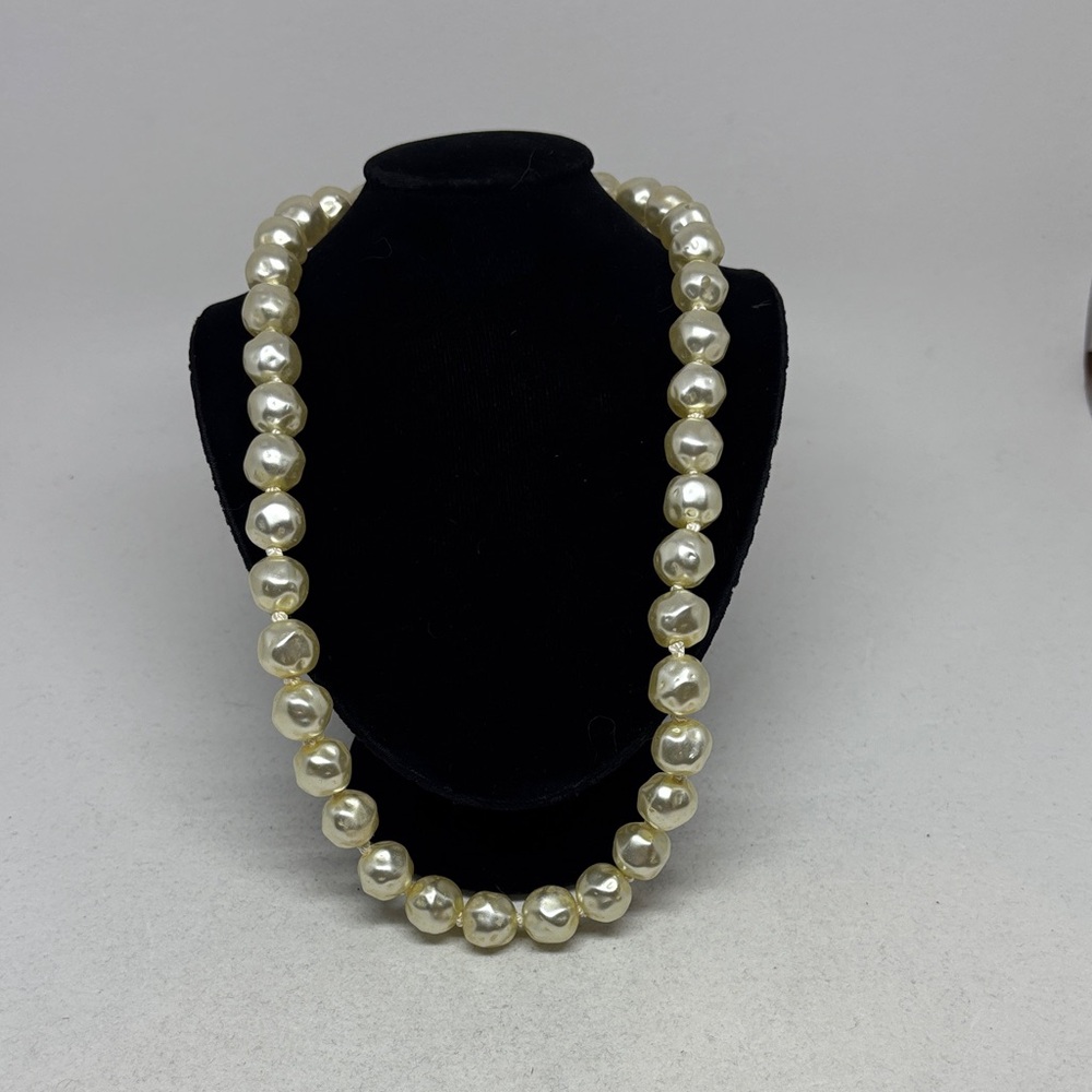 Christian Dior Cream Baroque Pearl Necklace